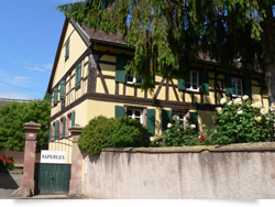 L'entrée de la ferme Lux à Offenheim.